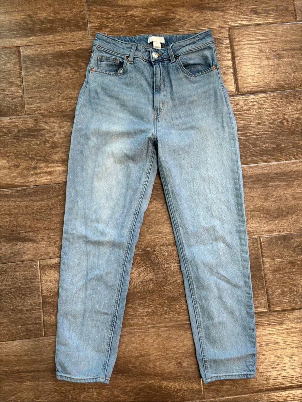 Women’s H & M Size 6 Light Blue High-Rise Straight Leg Denim Jeans 90s cut